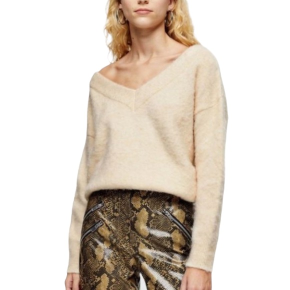 Topshop Sweaters - Topshop Cream Tan Ribbed Detail V-Neck Sweater
